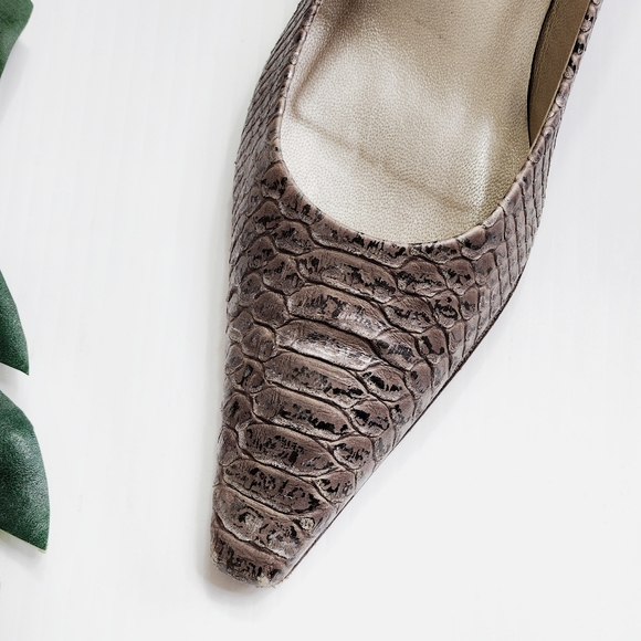 Peter Kaiser Taupe Textured Heels - Picture 3 of 16